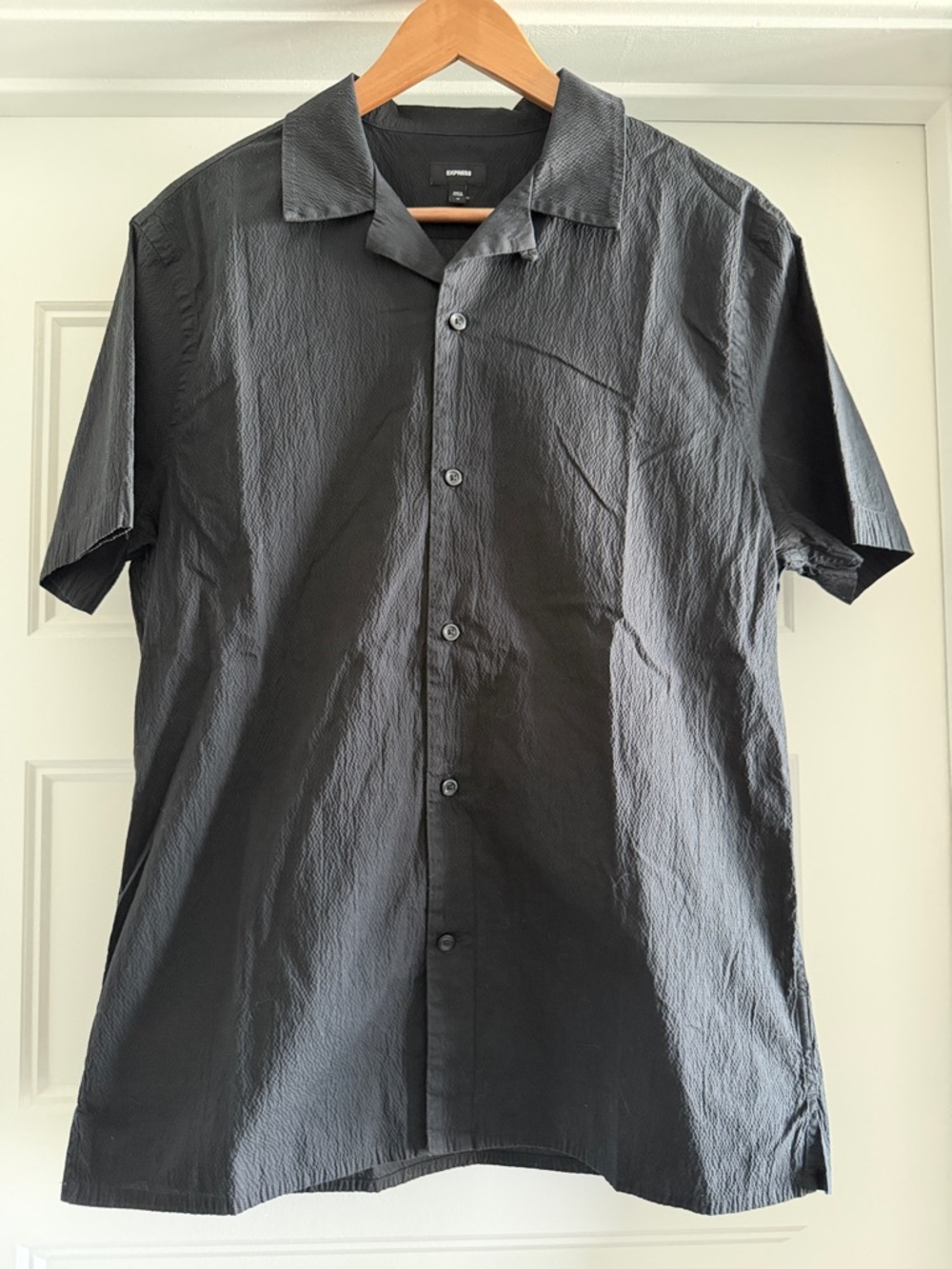 NWOT Men's Express Medium Black Short Sleeve Shirt